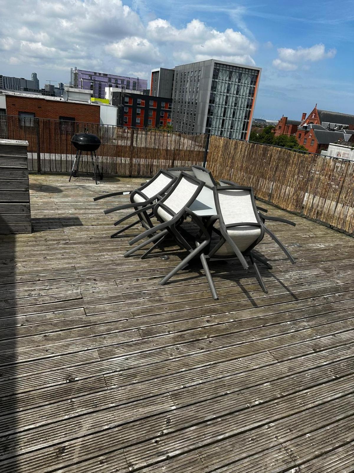 Penthouse - Liverpool City Centre - Nhs Stays - Liverpool Royal Hospital Exterior foto